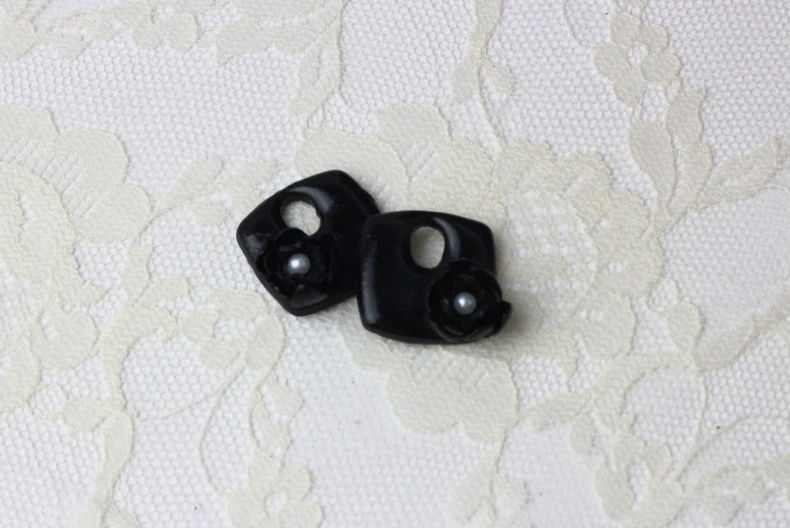 Black Pearl Rose Tote Charms | Bloom & Gloom
