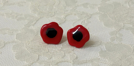Everlasting Poppy Studs