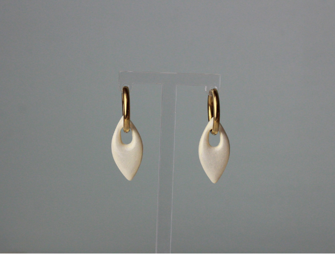 Vanilla Petal Hoop Charms - Image 2